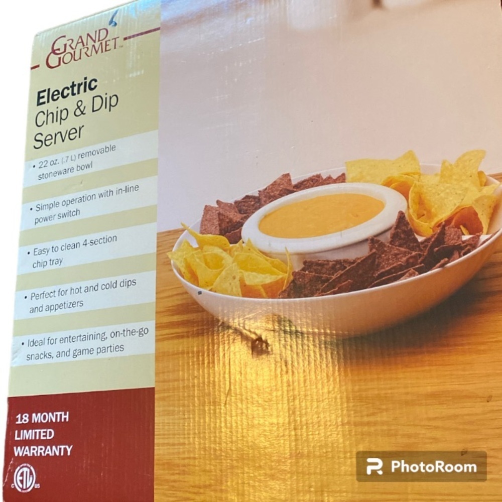 NEW Grande Chef electric hot/cold 2 Piece Serving Tray, chips & dip or veggies.